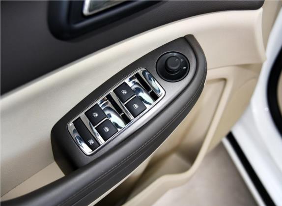 迈锐宝 2014款 2.0L 自动舒适版 车厢座椅   门窗控制