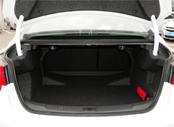 迈锐宝 2014款 2.4L 自动旗舰版 车厢座椅   后备厢