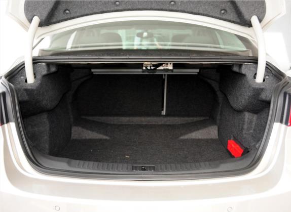 迈锐宝 2014款 2.0L 自动豪华版 车厢座椅   后备厢