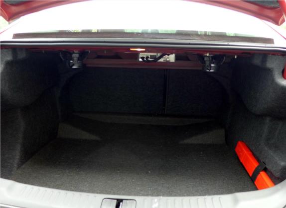 迈锐宝 2014款 1.6T 自动豪华版 车厢座椅   后备厢