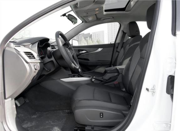迈锐宝 2016款 2.0L 自动舒适版 车厢座椅   前排空间