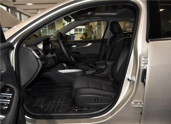 迈锐宝 2016款 1.6T 自动舒适版 车厢座椅   前排空间