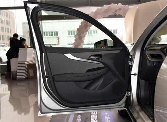 迈锐宝 2016款 1.6T 自动舒适版 车厢座椅   前门板