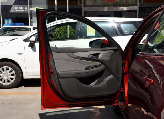 迈锐宝 2017款 1.5T 自动舒适版 车厢座椅   前门板