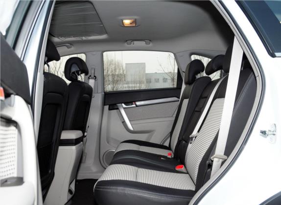 科帕奇 2012款 2.4L 两驱城市版 5座 车厢座椅   后排空间