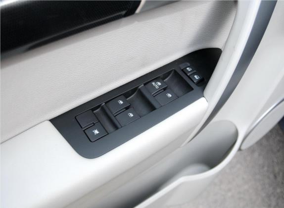科帕奇 2012款 2.4L 四驱豪华版 5座 车厢座椅   门窗控制