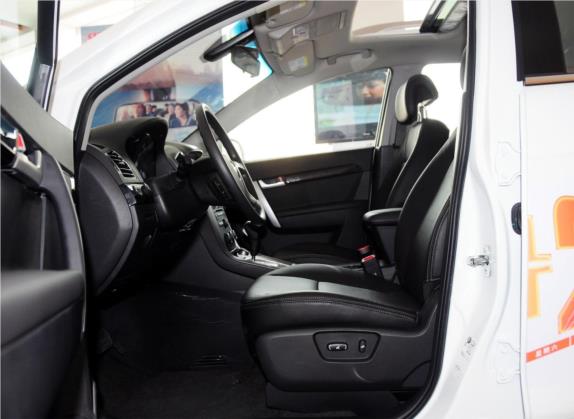 科帕奇 2013款 2.4L 两驱城市版 7座 车厢座椅   前排空间