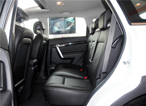 科帕奇 2013款 2.4L 两驱城市版 7座 车厢座椅   后排空间