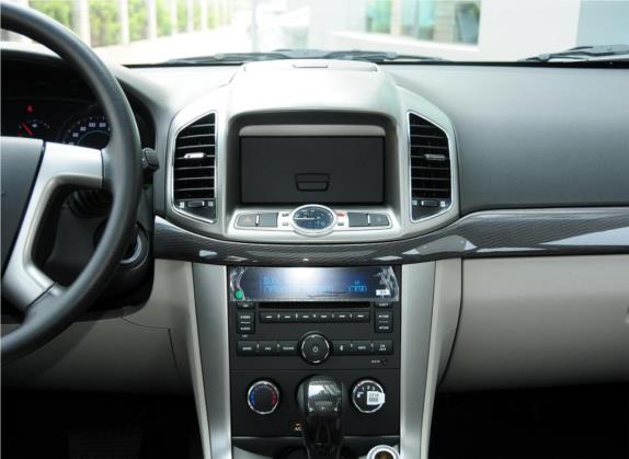 科帕奇 2014款 2.4L 两驱城市版 5座 中控类   中控台