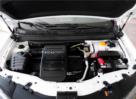 科帕奇 2014款 2.4L 两驱城市版 7座 其他细节类   发动机舱