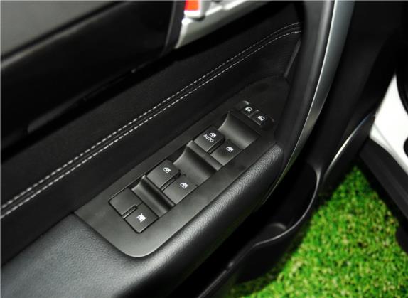科帕奇 2014款 2.4L 两驱城市版 7座 车厢座椅   门窗控制