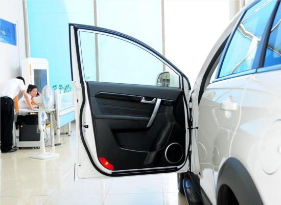 科帕奇 2014款 2.4L 四驱旗舰版 7座 车厢座椅   前门板