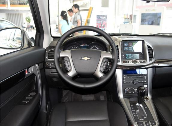 科帕奇 2015款 2.4L 四驱旗舰版 7座 中控类   驾驶位