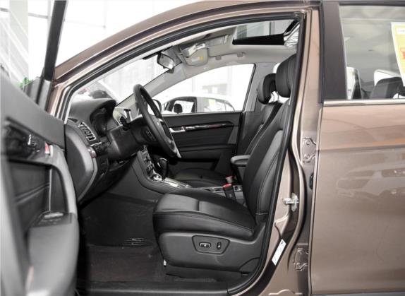科帕奇 2015款 2.4L 四驱旗舰版 7座 车厢座椅   前排空间