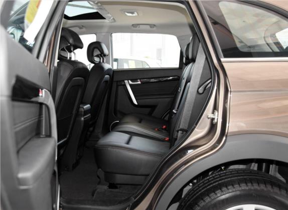 科帕奇 2015款 2.4L 四驱旗舰版 7座 车厢座椅   后排空间