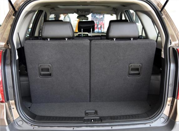 科帕奇 2015款 2.4L 四驱旗舰版 7座 车厢座椅   后备厢