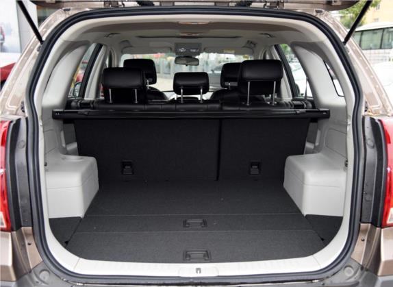 科帕奇 2015款 2.4L 两驱城市版 5座 车厢座椅   后备厢