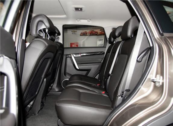 科帕奇 2015款 2.4L 两驱城市版 7座 车厢座椅   后排空间