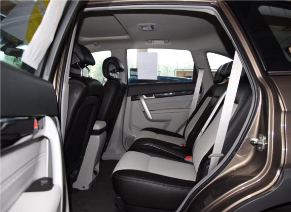 科帕奇 2017款 2.4L 两驱城市版 5座 车厢座椅   后排空间