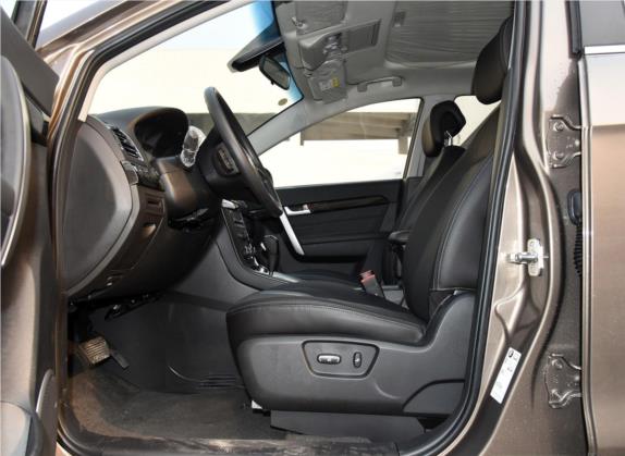 科帕奇 2017款 2.4L 两驱城市版 7座 车厢座椅   前排空间