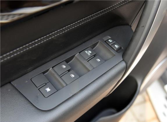 科帕奇 2017款 2.4L 两驱城市版 7座 车厢座椅   门窗控制