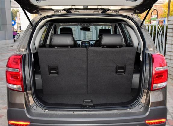 科帕奇 2017款 2.4L 两驱豪华版 7座 车厢座椅   后备厢