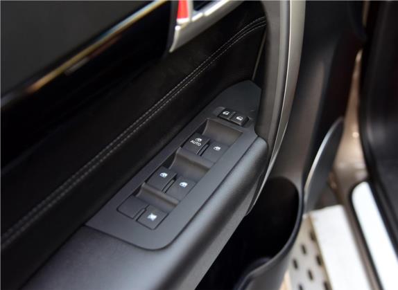 科帕奇 2017款 2.4L 两驱豪华版 7座 车厢座椅   门窗控制