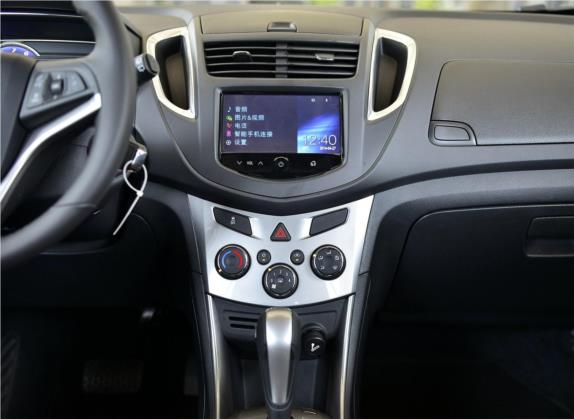 创酷 2014款 1.4T 自动四驱旗舰型 中控类   中控台