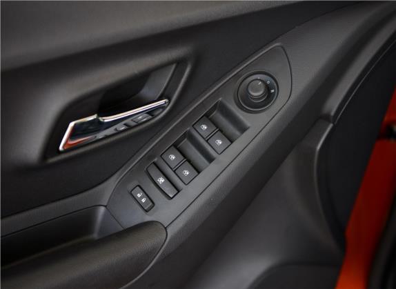 创酷 2014款 1.4T 自动四驱旗舰型 车厢座椅   门窗控制