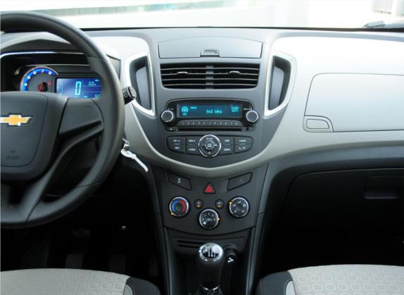 创酷 2014款 1.4T 手动两驱舒适型 中控类   中控台