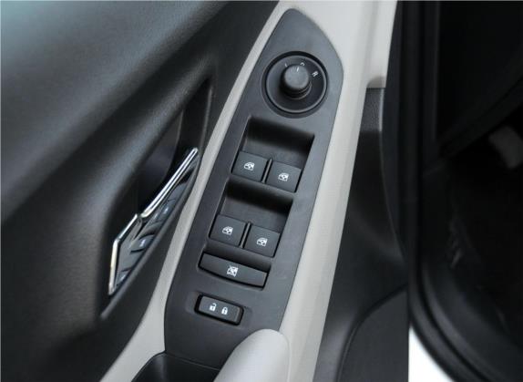 创酷 2014款 1.4T 手动两驱舒适型 车厢座椅   门窗控制