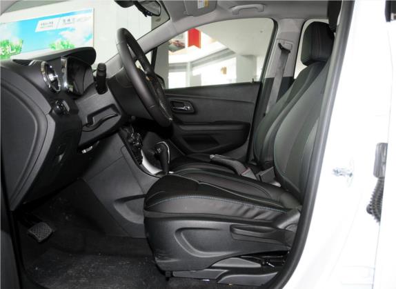 创酷 2014款 1.4T 自动两驱豪华型 车厢座椅   前排空间
