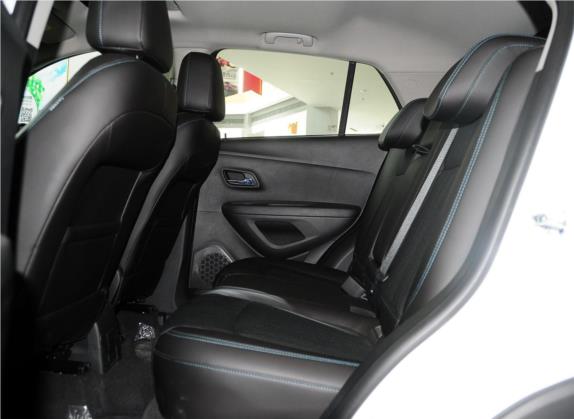 创酷 2014款 1.4T 自动两驱豪华型 车厢座椅   后排空间