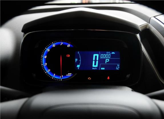 创酷 2014款 1.4T 自动两驱豪华型 中控类   仪表盘