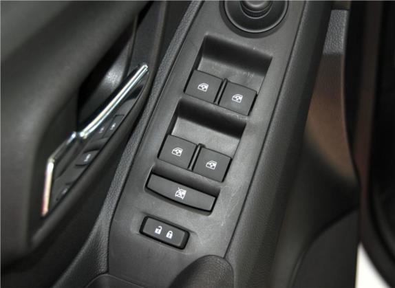 创酷 2014款 1.4T 变形金刚限量版 车厢座椅   门窗控制