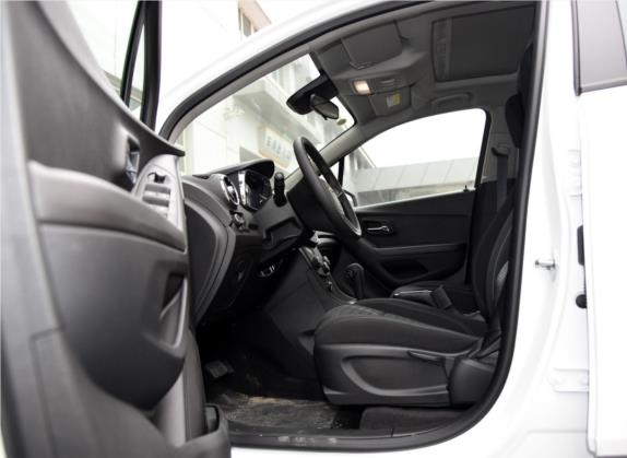 创酷 2016款 1.4T 自动两驱舒适天窗版 车厢座椅   前排空间