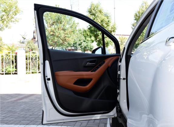 创酷 2016款 1.4T 自动四驱旗舰型 车厢座椅   前门板