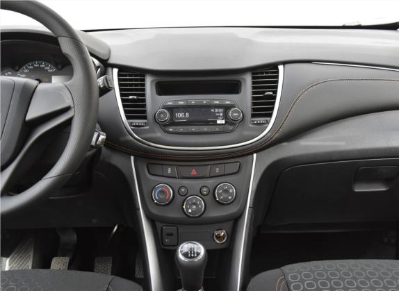 创酷 2018款 330T 手动两驱舒适型 中控类   中控台
