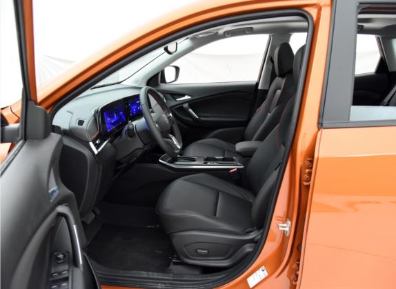 创酷 2022款 创酷RS 1.5T CVT酷MAX 车厢座椅   前排空间