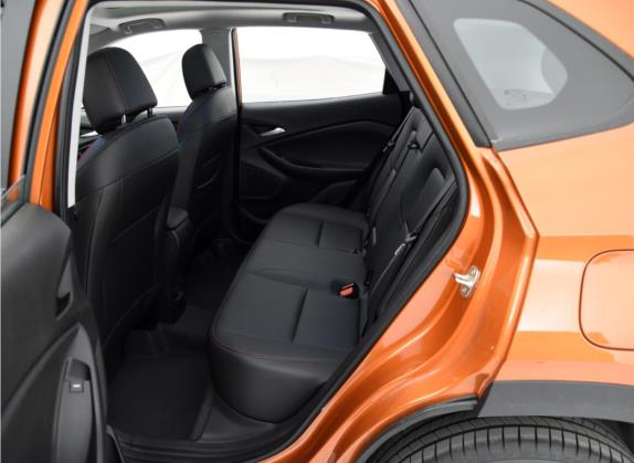 创酷 2022款 创酷RS 1.5T CVT酷MAX 车厢座椅   后排空间