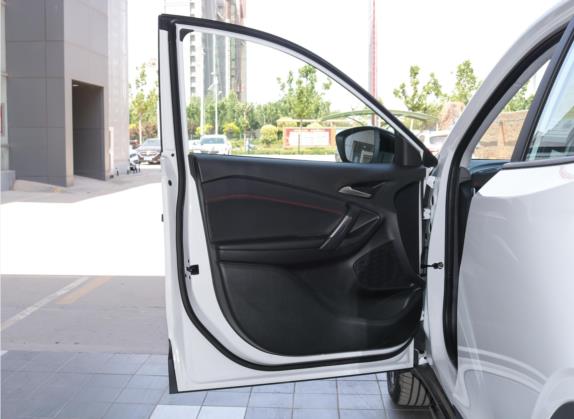 创酷 2022款 创酷RS 1.5T CVT酷 车厢座椅   前门板