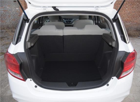 乐风RV 2016款 1.5L 手动畅行版 车厢座椅   后备厢
