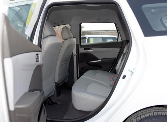 乐风RV 2016款 1.5L 自动畅行版 车厢座椅   后排空间