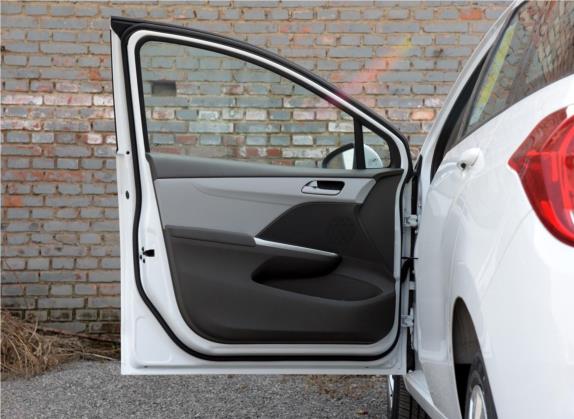 乐风RV 2016款 1.5L 自动畅行版 车厢座椅   前门板