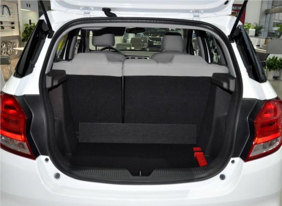 乐风RV 2018款 1.5L 手动畅行版 车厢座椅   后备厢