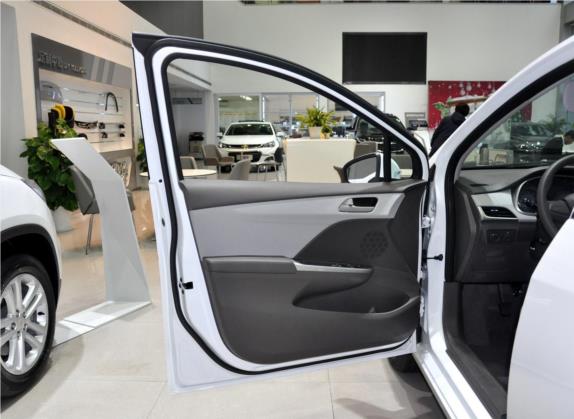 乐风RV 2018款 1.5L 手动畅行版 车厢座椅   前门板