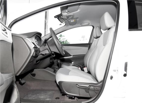 乐风RV 2018款 1.5L 自动畅行版 车厢座椅   前排空间