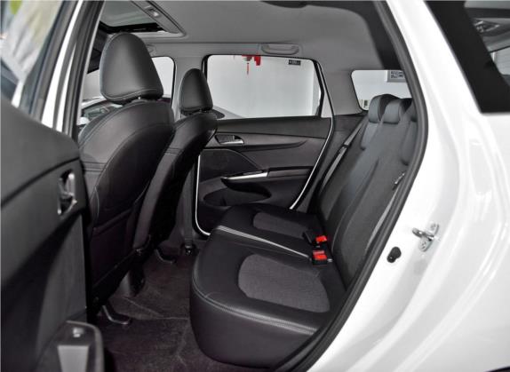 乐风RV 2018款 1.5L 自动智行版 车厢座椅   后排空间