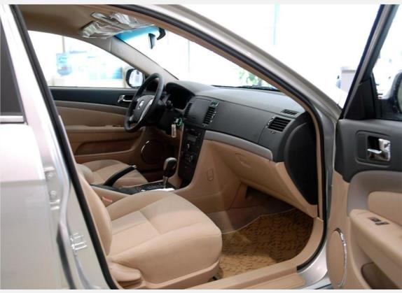 景程 2008款 2.0 SE自动舒适型 车厢座椅   前排空间