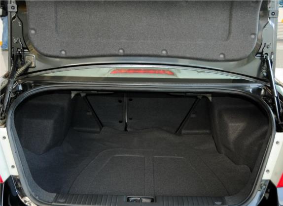 景程 2013款 1.8 SE舒适版 MT 车厢座椅   后备厢